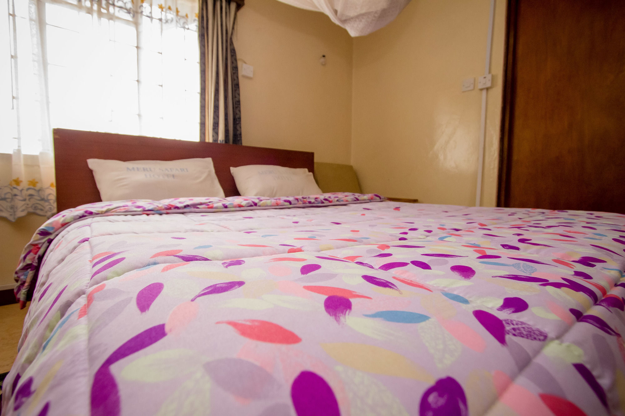 Meru Safari Hotel Extérieur photo