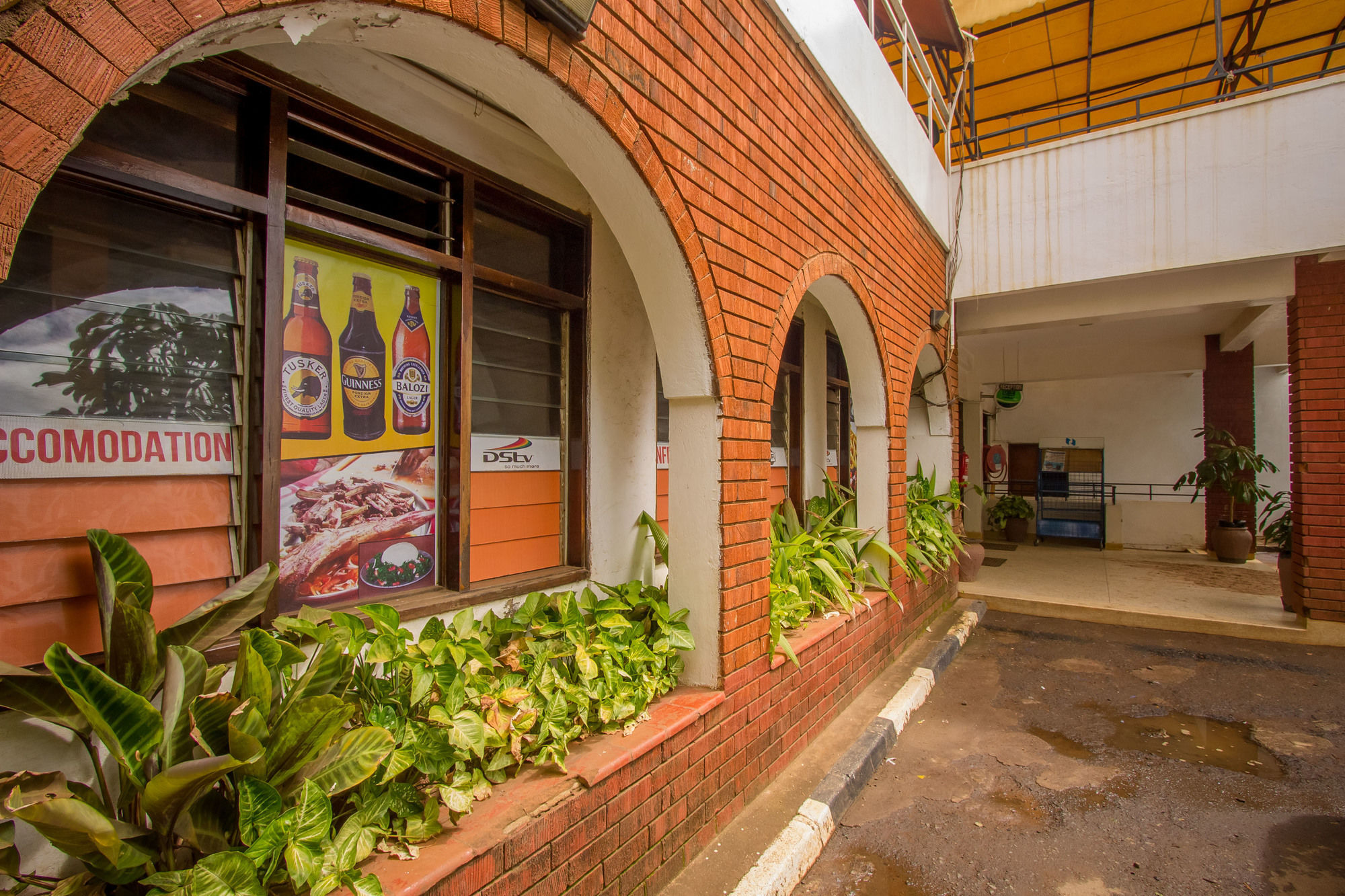 Meru Safari Hotel Extérieur photo