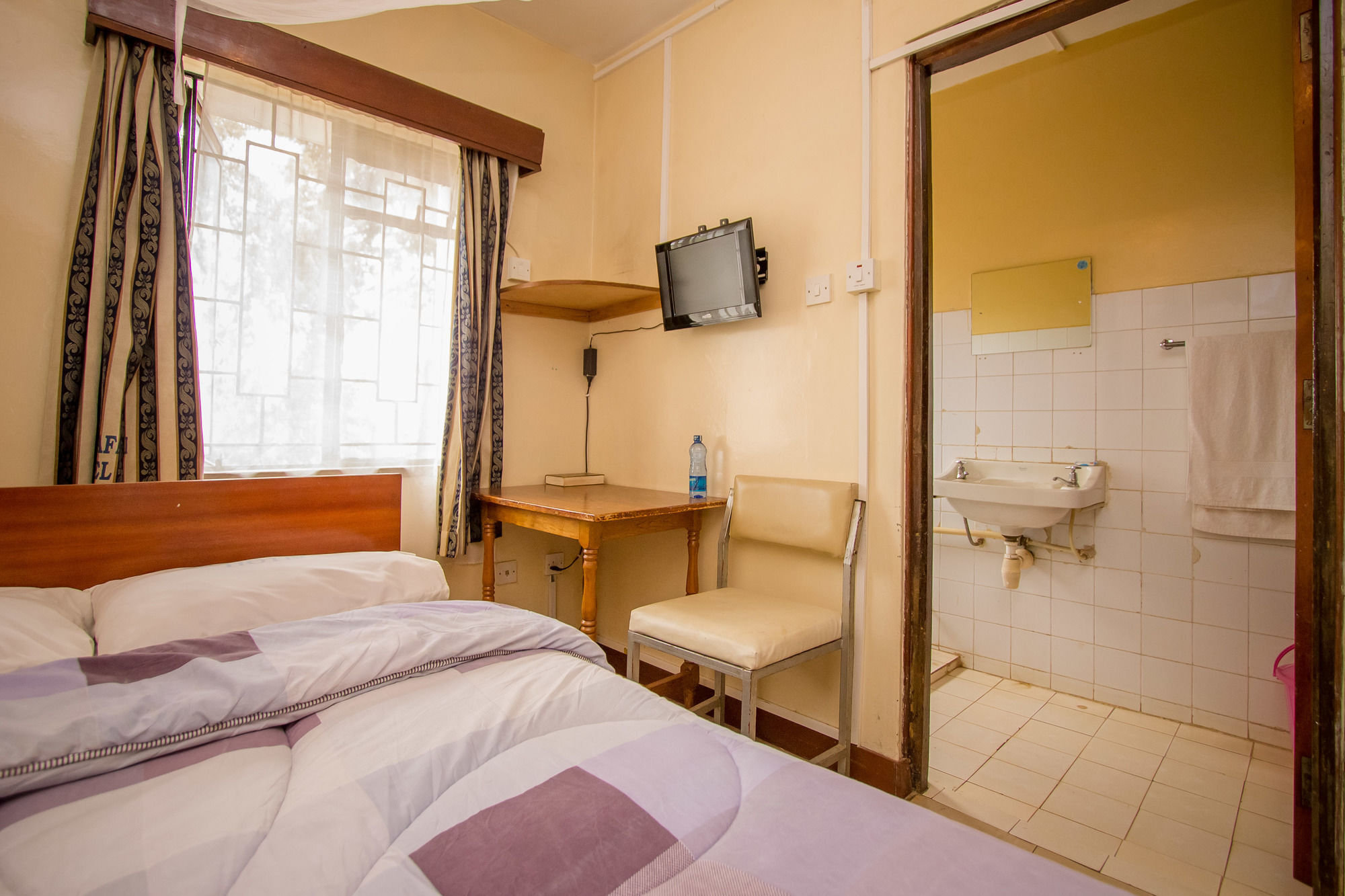 Meru Safari Hotel Extérieur photo