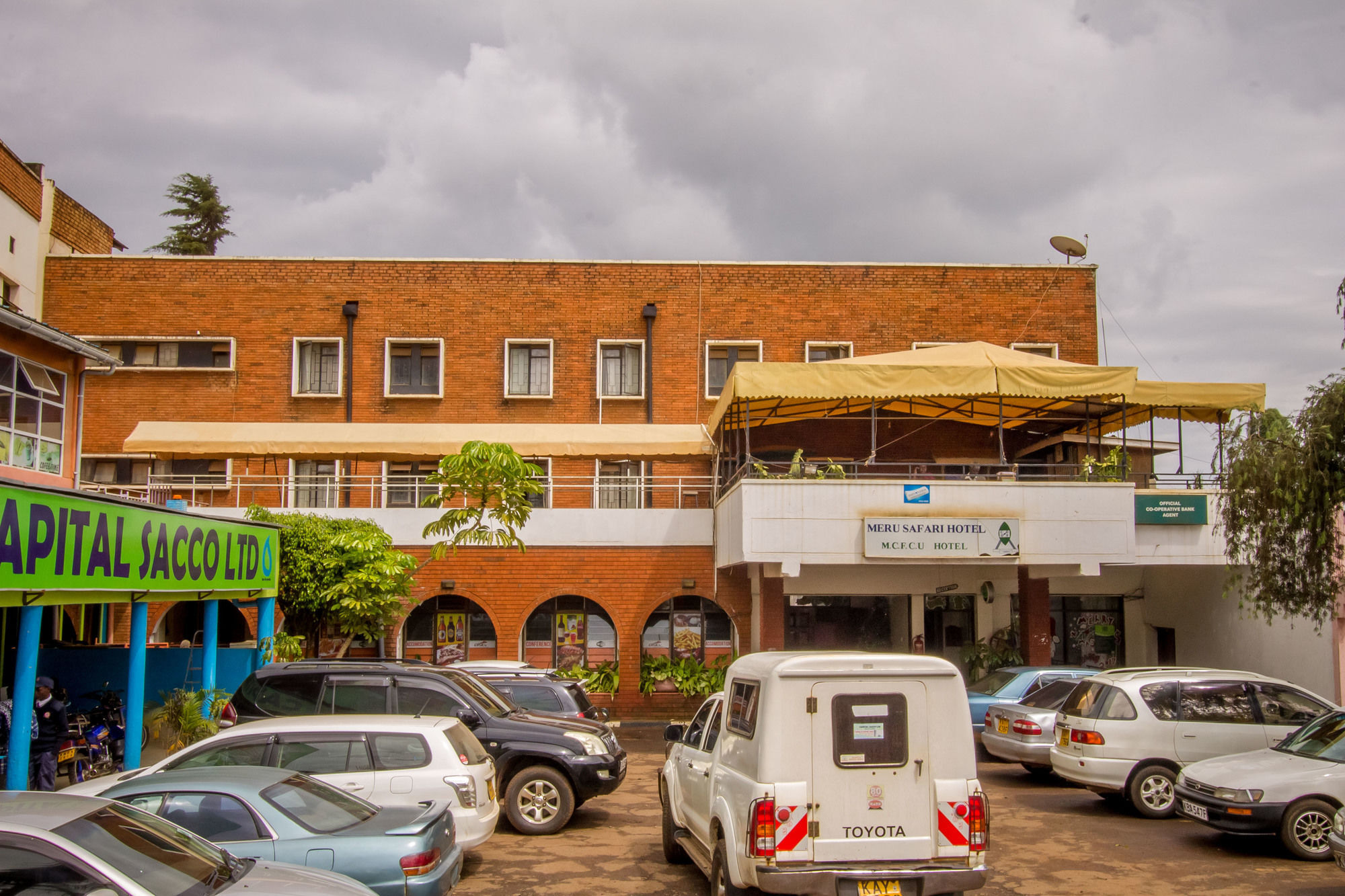 Meru Safari Hotel Extérieur photo
